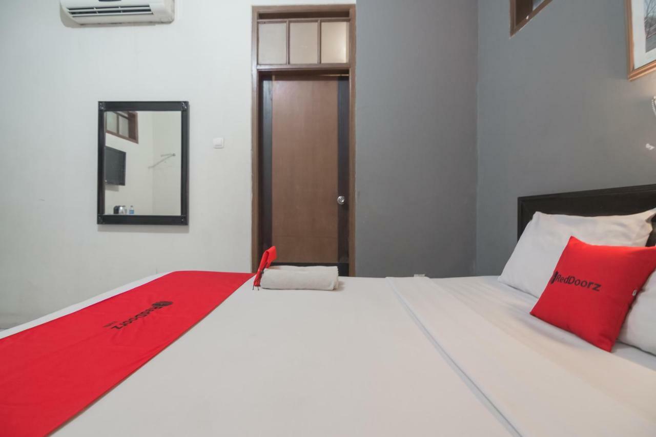 Reddoorz @ Cihampelas บันดุง ภายนอก รูปภาพ